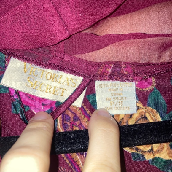 Vintage Victoria's Secret Floral Robe - Picture 3 of 8